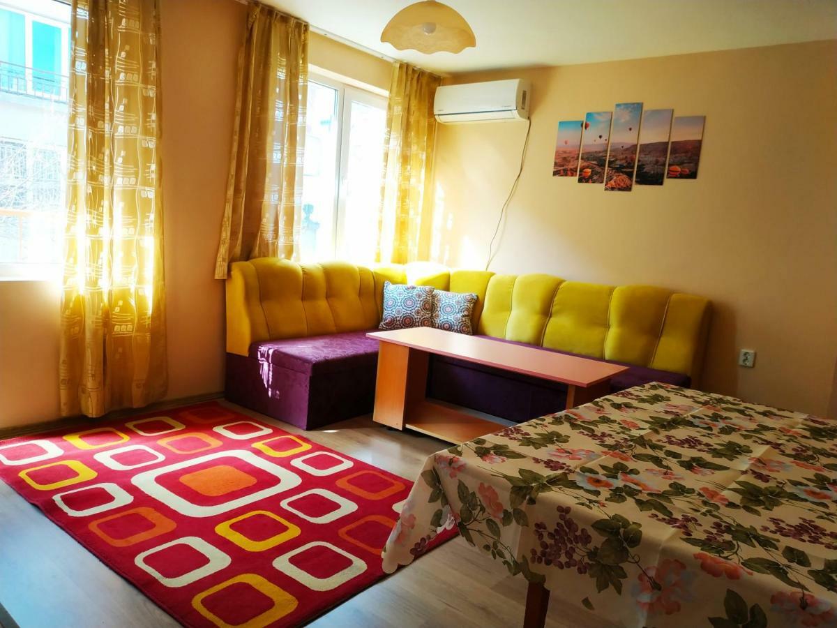 City Stay In Varna Eksteriør billede
