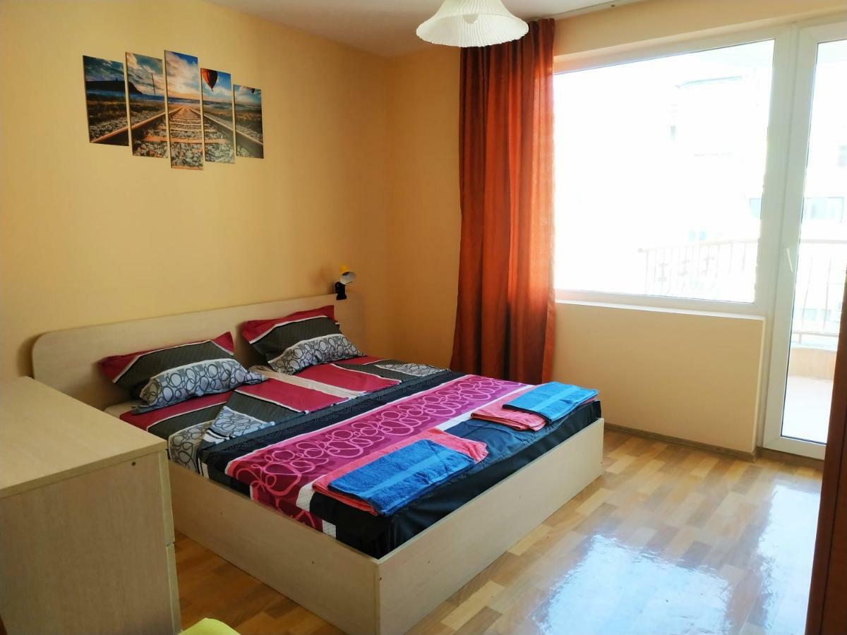 City Stay In Varna Eksteriør billede