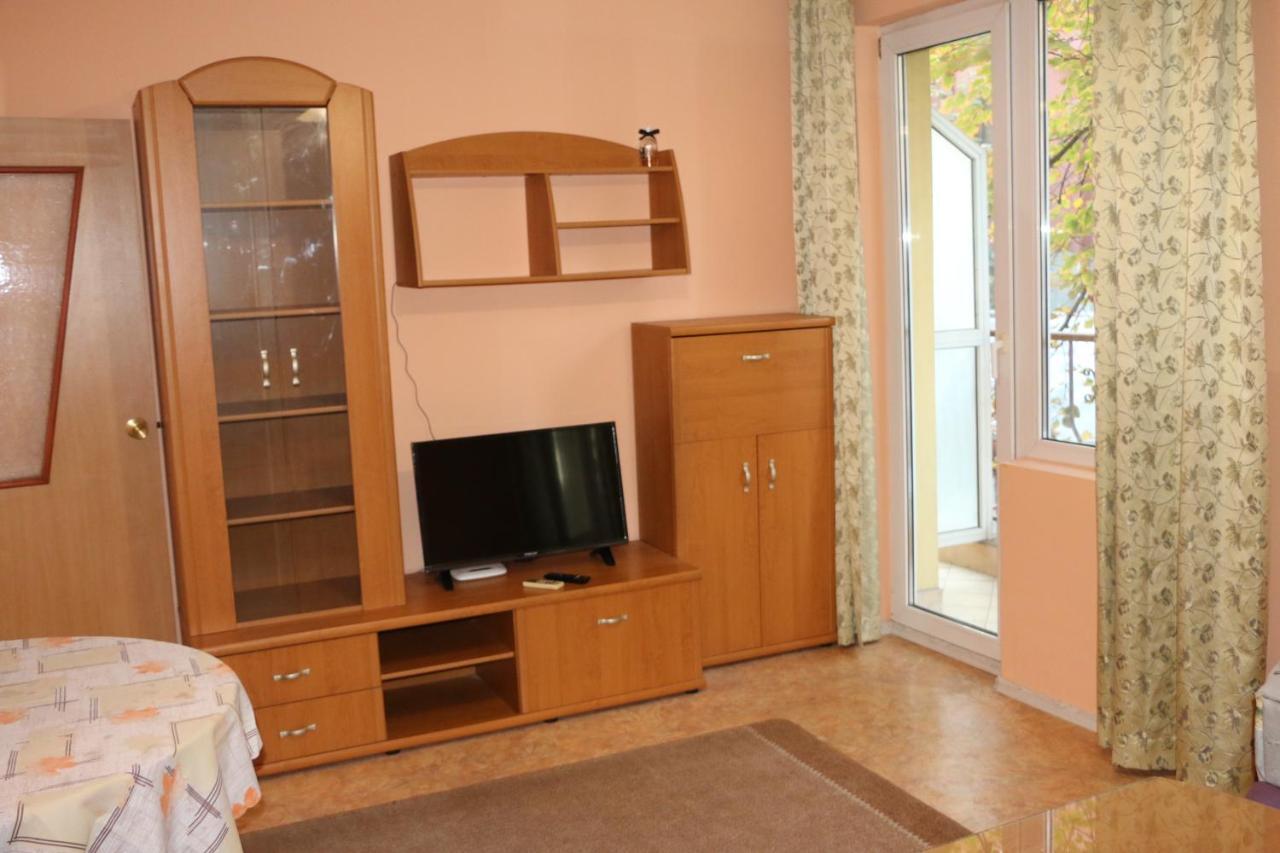 City Stay In Varna Eksteriør billede